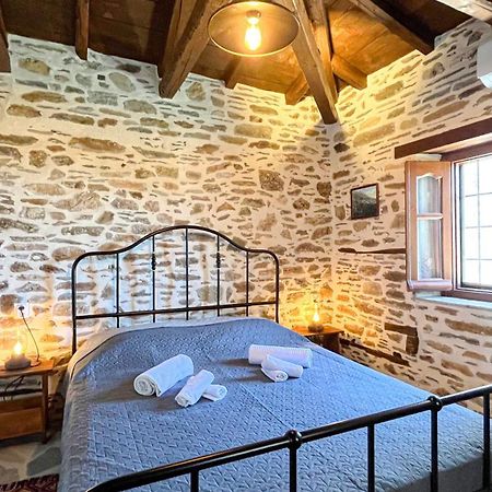 San Lorenzo Cottage - Παραδοσιακά Πέτρινα Δωμάτια Agios Lavrentios Eksteriør billede