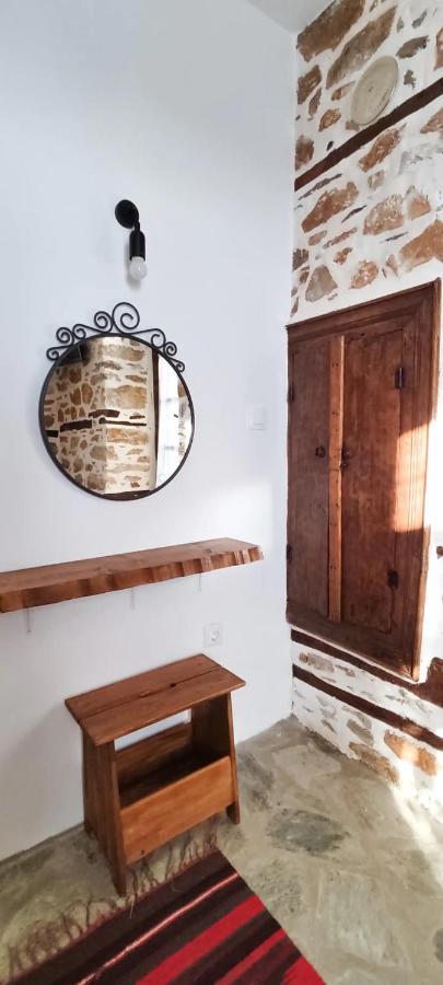 San Lorenzo Cottage - Παραδοσιακά Πέτρινα Δωμάτια Agios Lavrentios Eksteriør billede