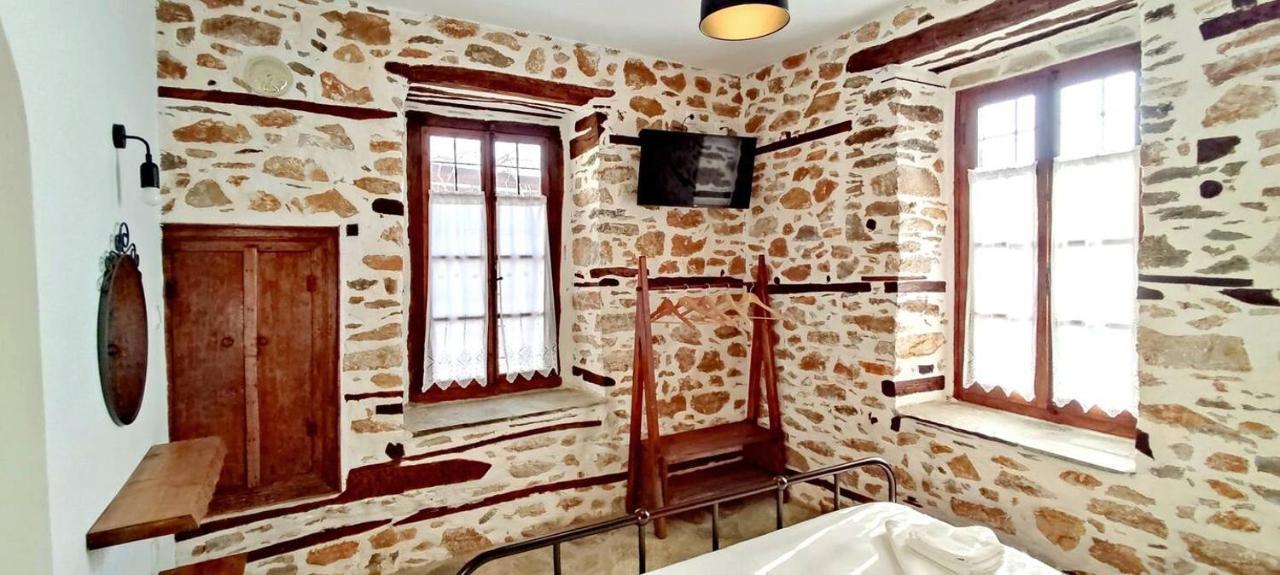 San Lorenzo Cottage - Παραδοσιακά Πέτρινα Δωμάτια Agios Lavrentios Eksteriør billede