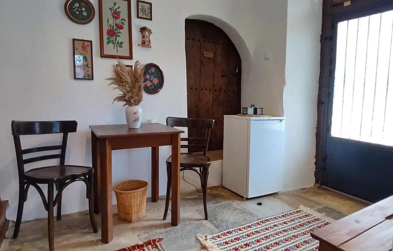 San Lorenzo Cottage - Παραδοσιακά Πέτρινα Δωμάτια Agios Lavrentios Eksteriør billede