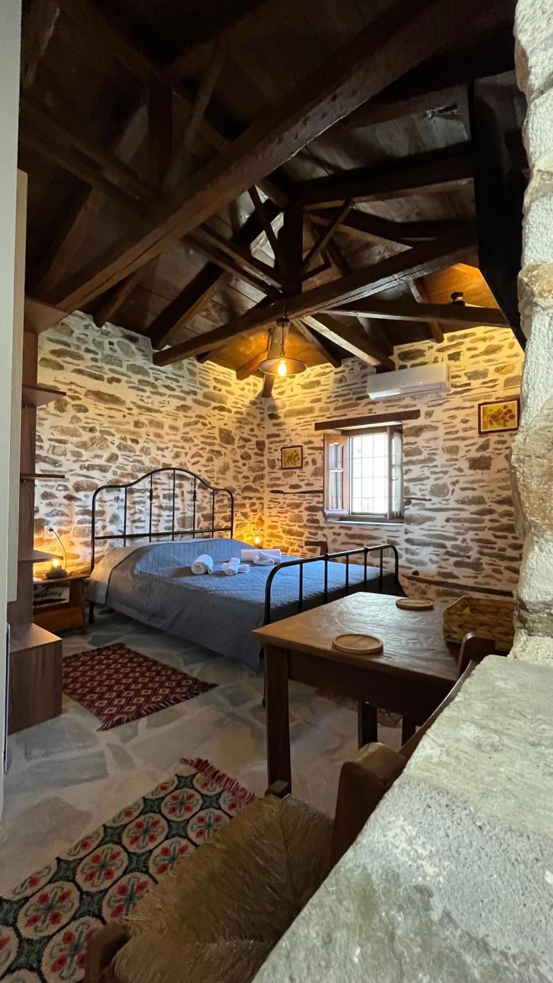 San Lorenzo Cottage - Παραδοσιακά Πέτρινα Δωμάτια Agios Lavrentios Eksteriør billede