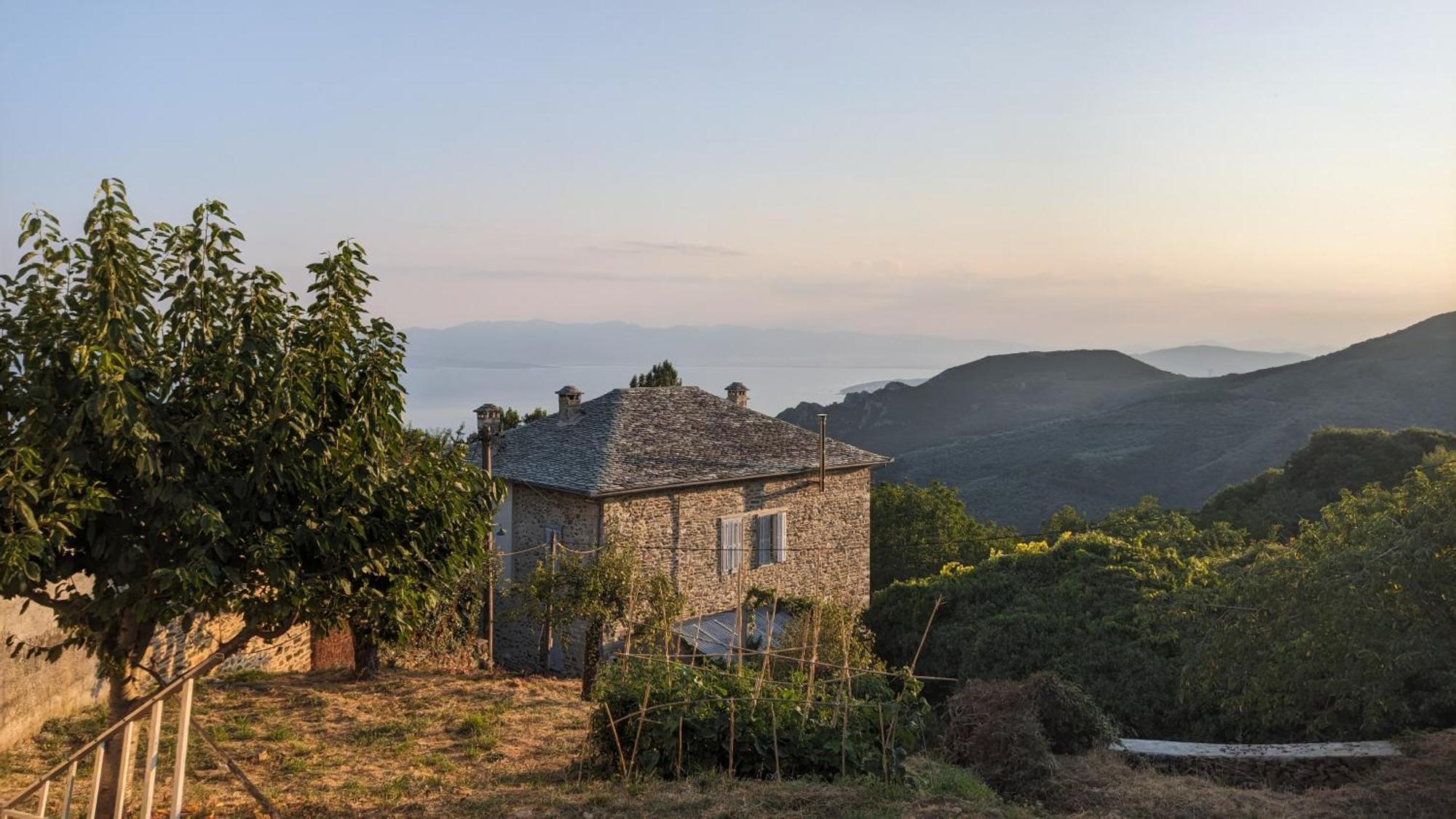 San Lorenzo Cottage - Παραδοσιακά Πέτρινα Δωμάτια Agios Lavrentios Eksteriør billede